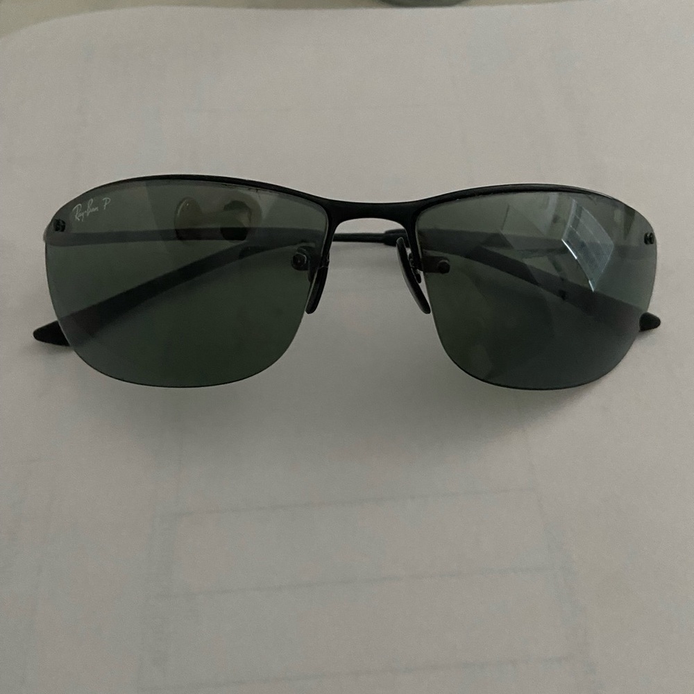 Ray Ban Men’s polarized metal frame sunglasses